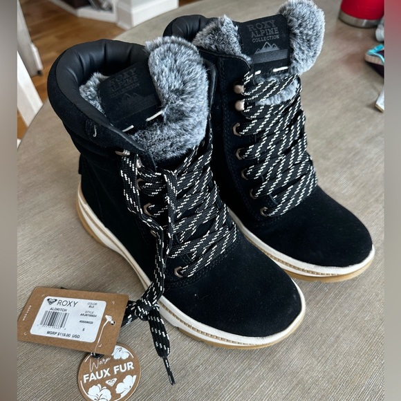 Roxy Shoes - Roxy Black suede and Gray fur lined Winter Boots